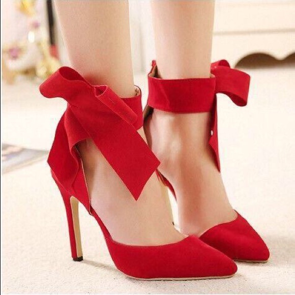 Bow Tie Red High Heels - Picture 3 of 5